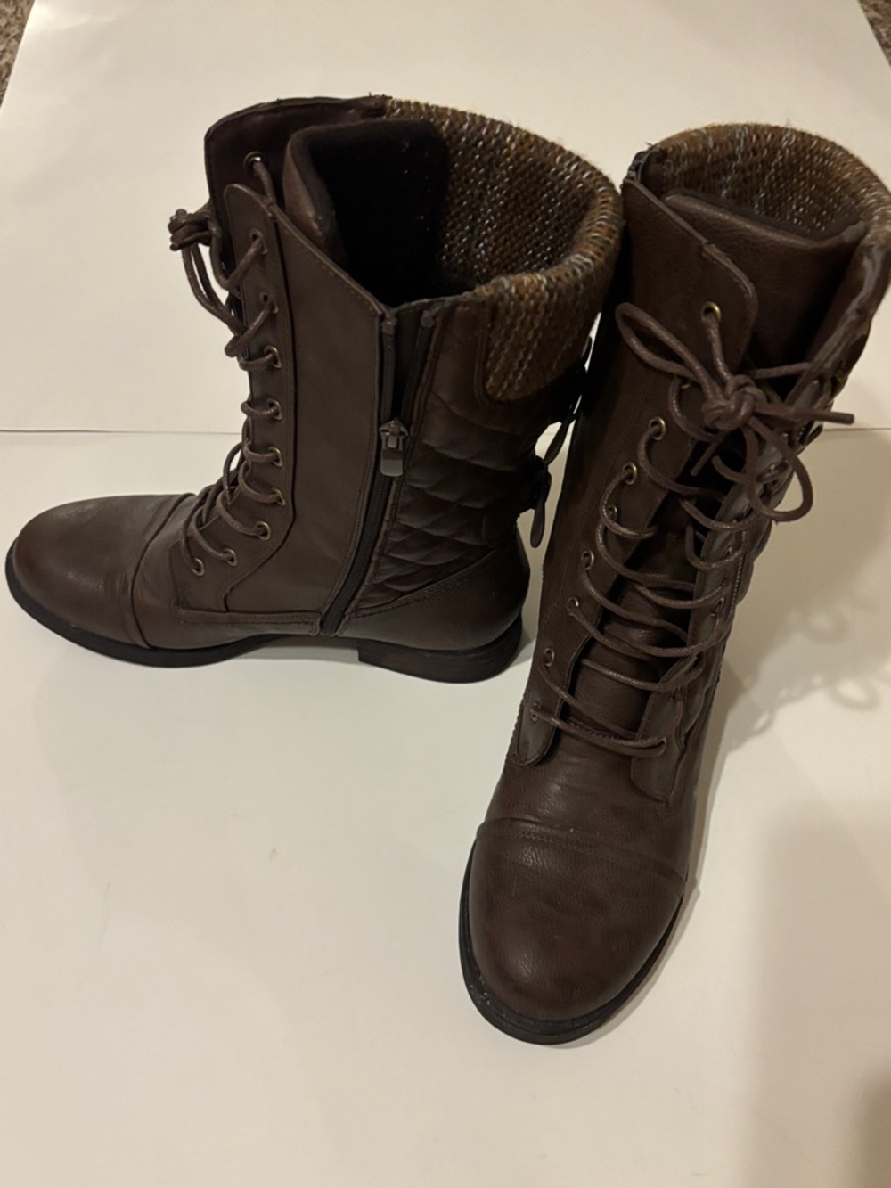 Quilted Lace-Up Women's Brown Combat Boots with Side Zip size 9W